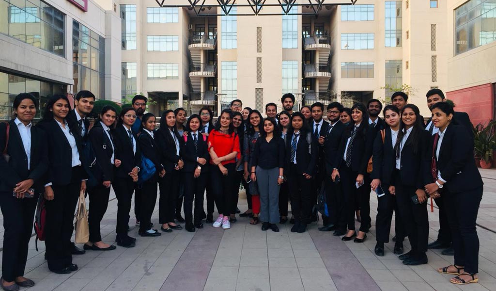 ALC students visit the prestigious National Law University, Delhi for a Special Session on 'The Kashmir Dialogues'