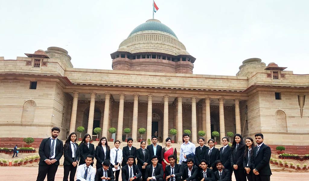 Internship for Law Degree:  Why and How?