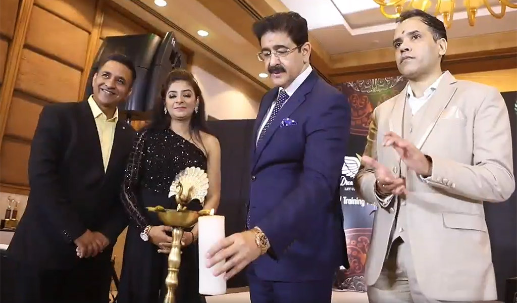 Dr. Sandeep Marwah, Chairman  Asian Education Group (AEG) Receives The Much Coveted “India Leadership Brilliance Award”